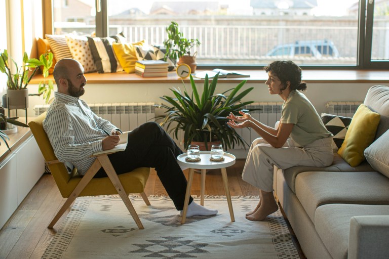 3 Zodiacs That Make The Best Therapists