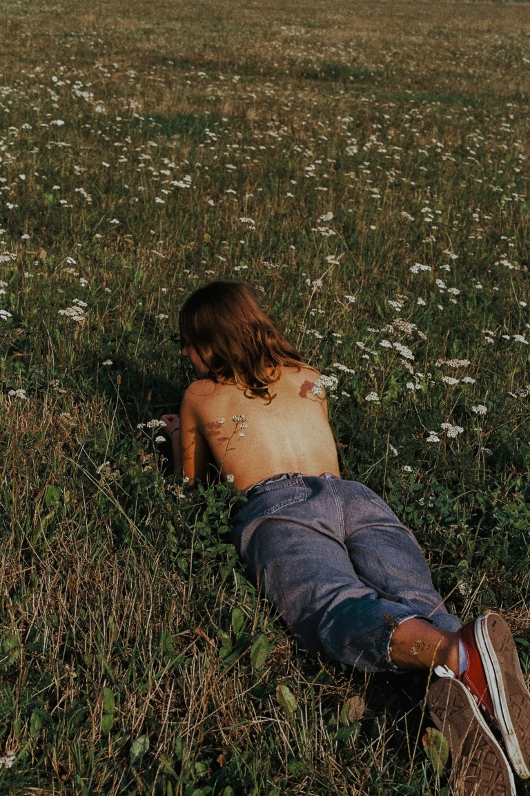 4 Zodiac Signs Souls That Are Always Daydreaming