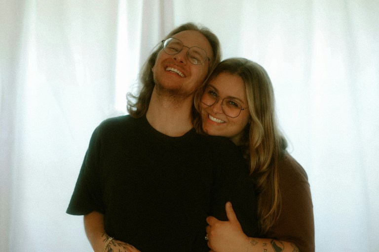 4 Zodiacs That Are Very, Very Clingy/Attached