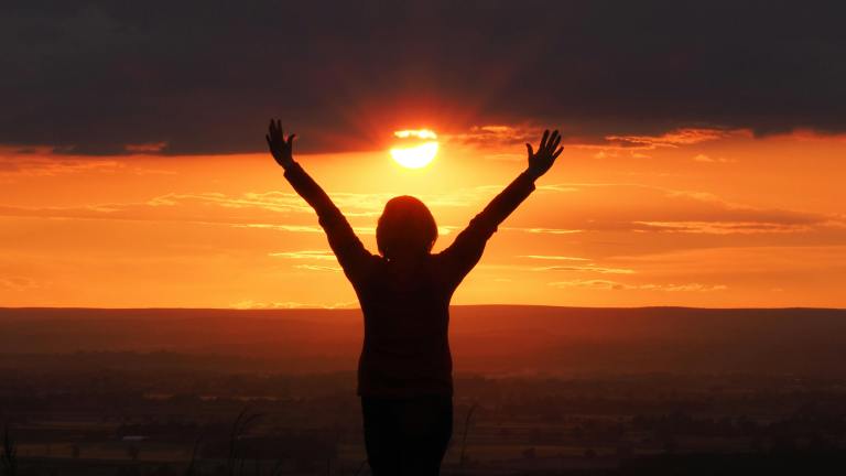 What An Astrological ‘Sun Sign’ Is (+ 9 Reasons You Might Not Relate To Yours)