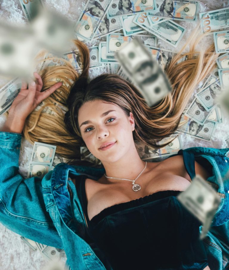 3 Zodiac Signs Entering Their ‘Rich Girl’ Era Mid-August