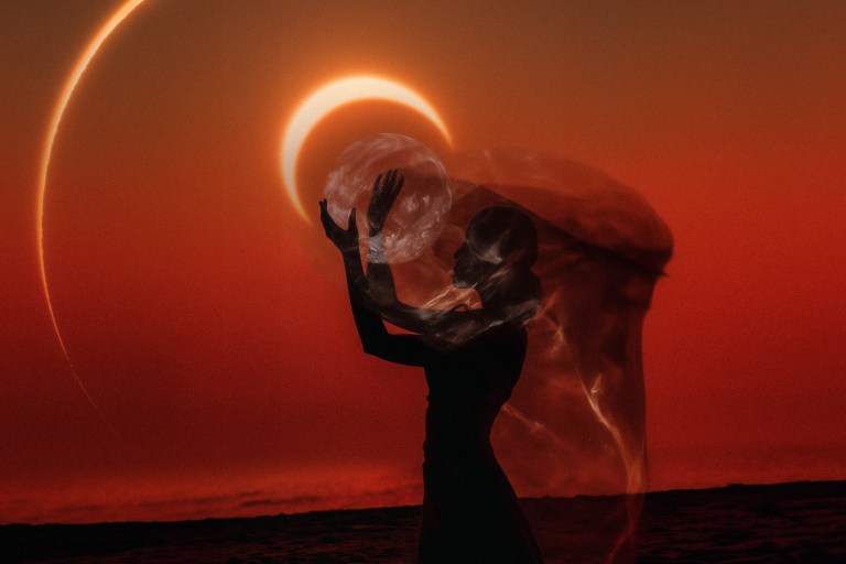 4 Zodiacs Who Are Shaping The New Earth 