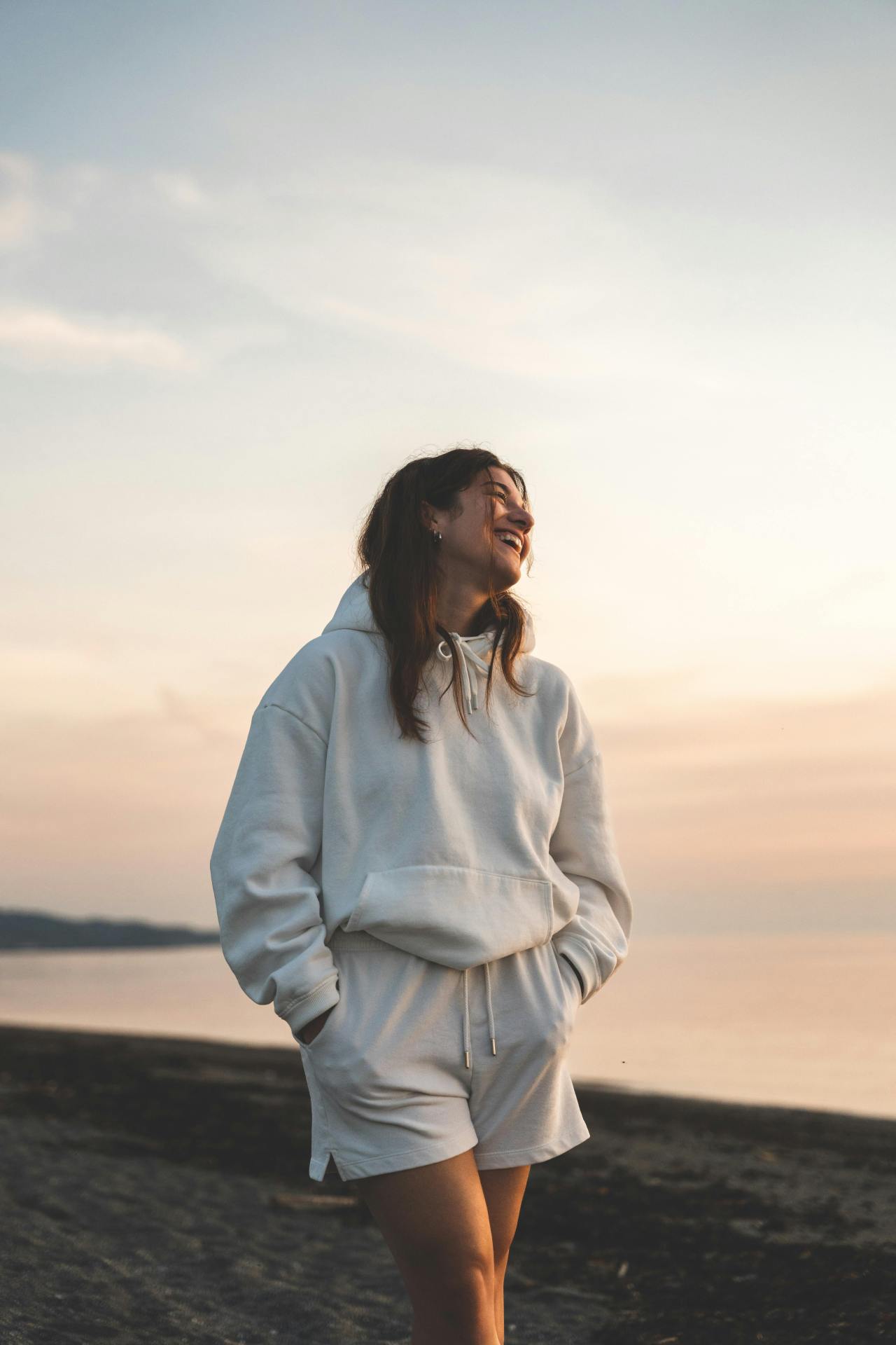 6 Signs A Big Life Change Is On The Horizon (According To Tarot)