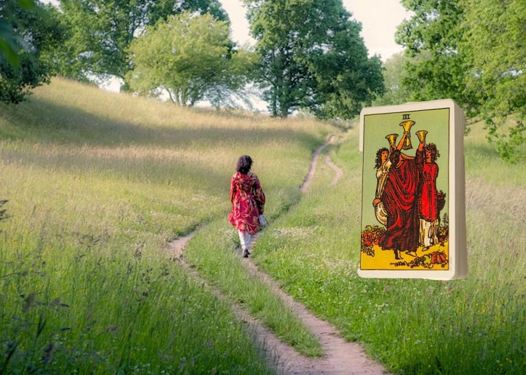 3 Surefire Signs You’re Walking The Right Life Path (According To Tarot)