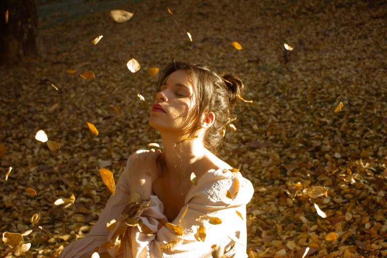 Tarot Readings For 3 Zodiacs Who Are Flipping The Script This Fall