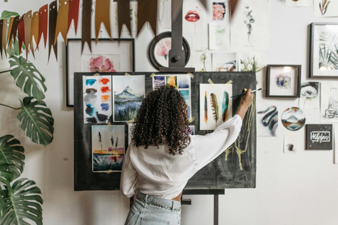 3 Zodiacs Who Can Spin Their Dreams Into Reality By Making A Vision Board