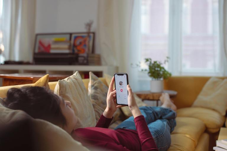 4 Birth Months That Are Horrible At Online Dating