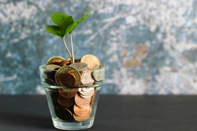 4 Birth Months Who Should Look At Their Finances Before The Holidays